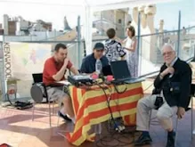 Varios de los operadores de las estaciones de radioaficionados instalada en la Pedrera por ARMIC, la asociación de radioaficionados de La ONCE