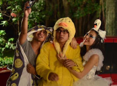 Film POTONG BEBEK ANGSA : Tiruan KW 4 dari Film Box Office "The Hangover"