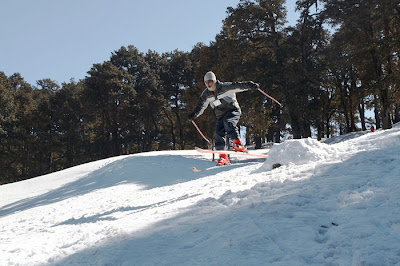 Skiing @ Auli