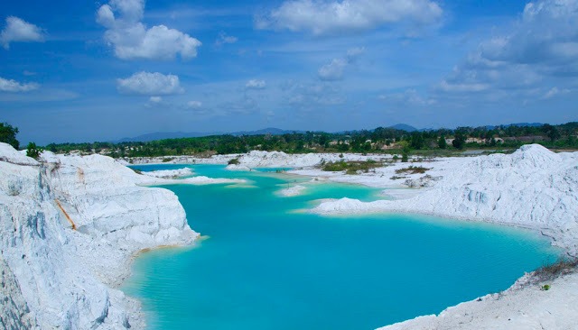 Wisata Danau Koalin Belitung Selatan