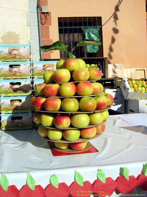 iv-feria-manzana-esperiega-torrebaja-2016