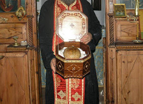 Η κάρα του αγιορείτου γέροντος Εφραίμ του Κατουνακιώτη http://leipsanothiki.blogspot.be/