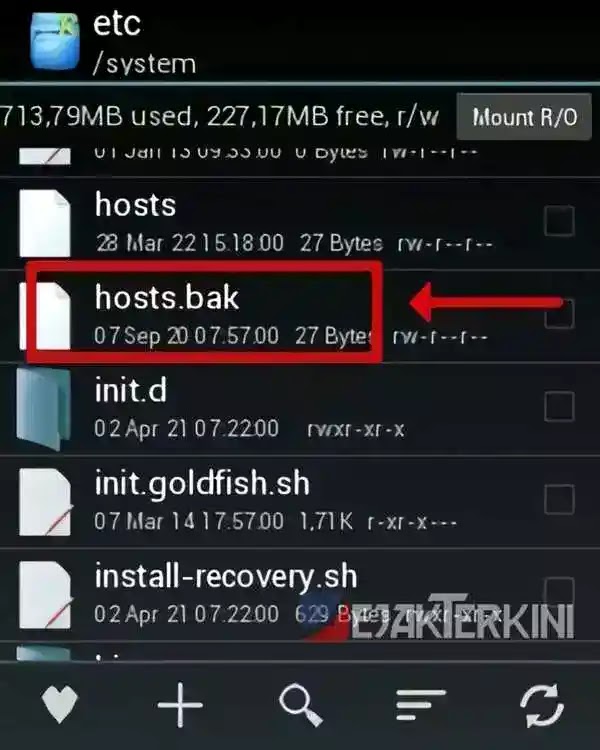 hapus file hosts bak