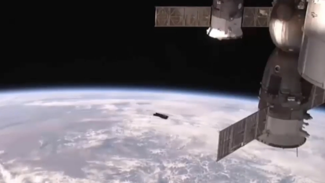 This is the best UFO sighting that's happened at the ISS.