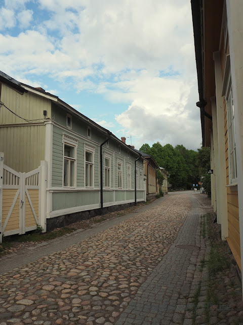 lingonberryhouse, old town, wooden houses, vanha kaupunki, puutalot