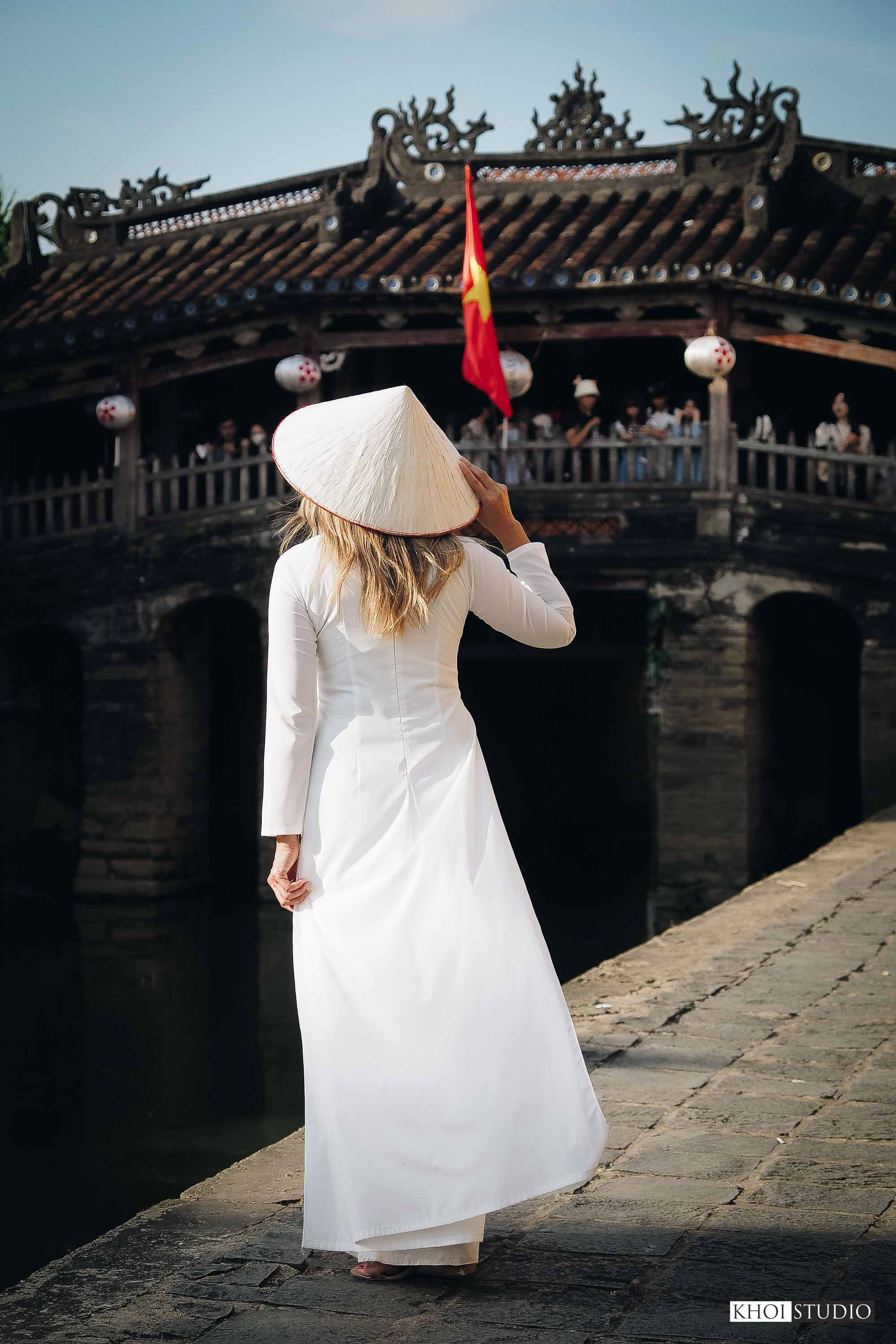 Hoi An Snap | The beautiful Vietnamese Australian woman returns to visit her homeland