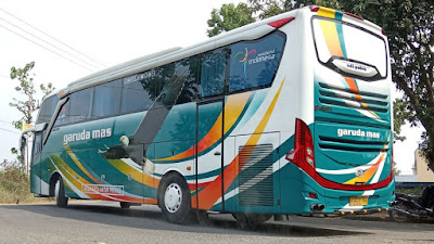 Foto Bus Garuda Mas Belakang B 7239 UGA