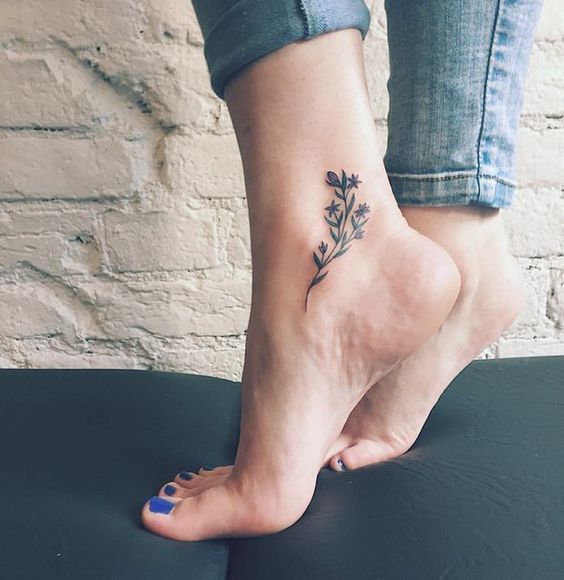 mini tatuagens para as meninas