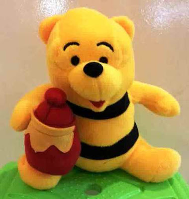 Gambar Lucu Boneka Winnie the Pooh