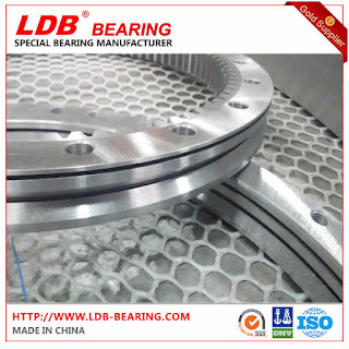 crossed roller slewing bearing