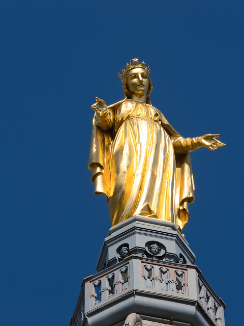 jiemve, le temps d'une pose, Lyon, Fourvière, Basilique, statue, Vierge Marie