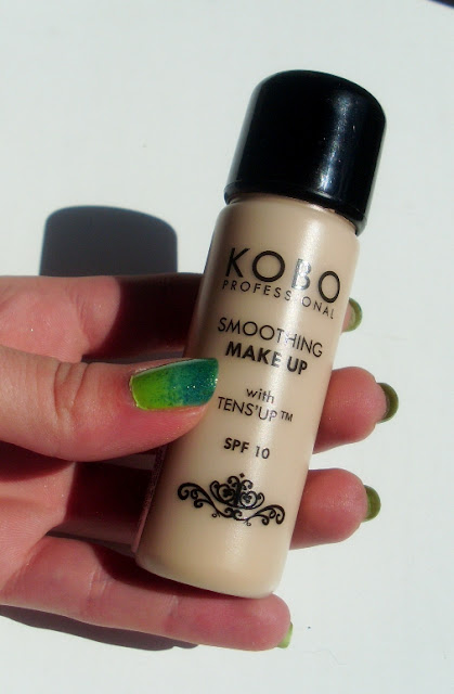 Kobo Profesional Smoothing Makeup