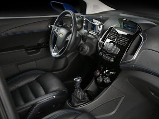 2011 Chevrolet Aveo RS wallpapers