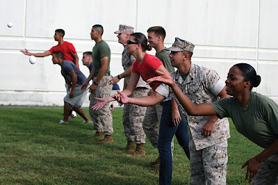 egg tossing sport