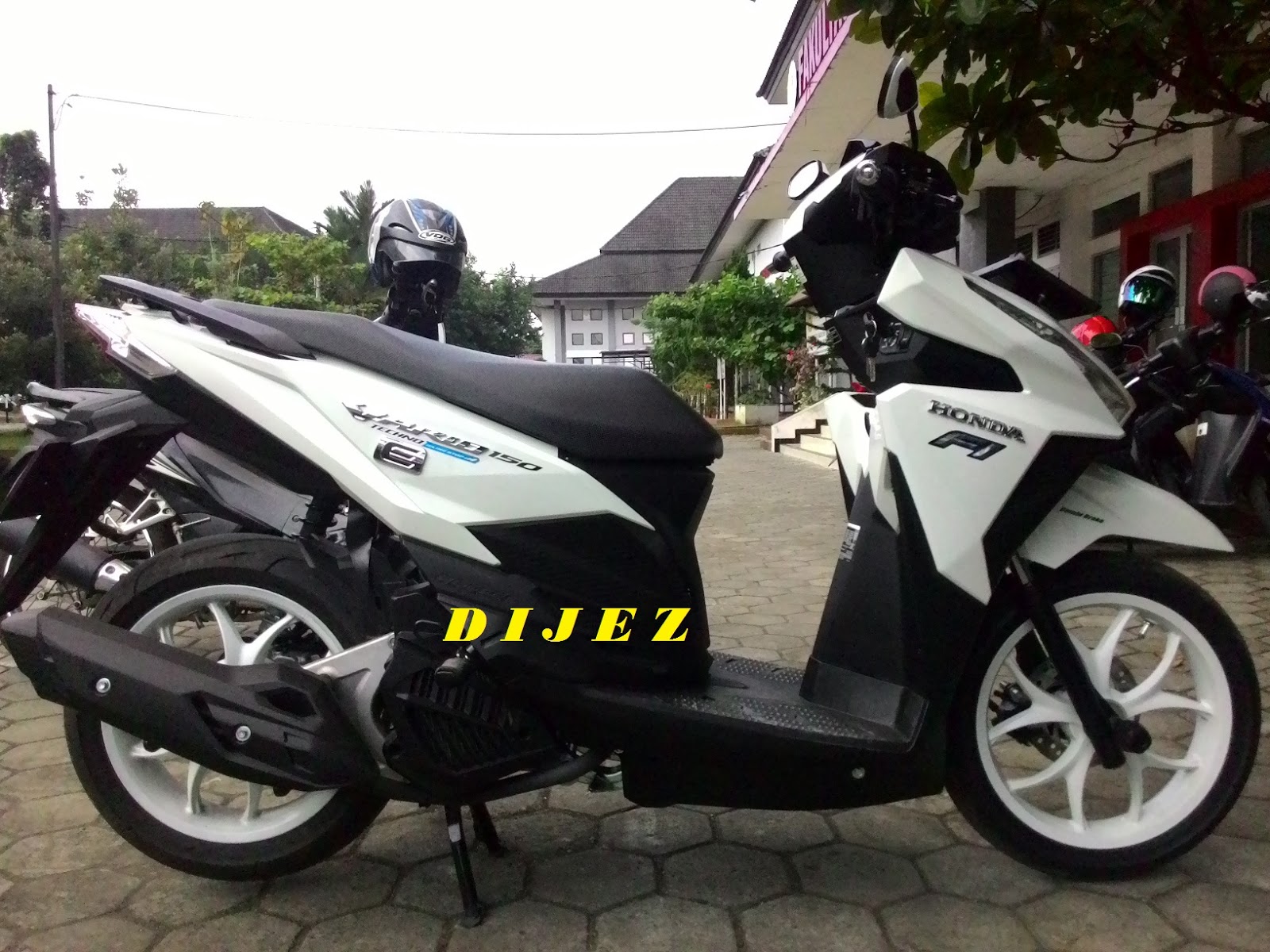 Download 50 Modifikasi Vario 125 Tahun 2012 Terlengkap Pinus Motor