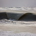 (5 Gambar) Fenomena Ombak Laut Membeku Akibat Cuaca Terlalu Sejuk