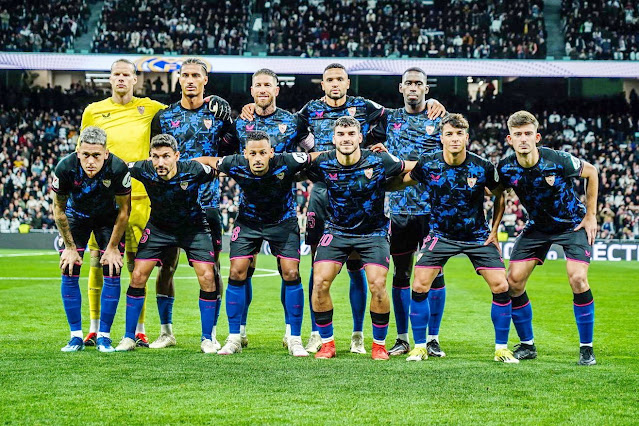 📸SEVILLA F. C. 📆25 febrero 2024 ⬆️Ørjan Nyland, LoÏc Badé, Sergio Ramos, En-Nesyri, Boubakary Soumaré. ⬇️Lucas Ocampos, Jesús Navas, Djibril Sow, Isaac Romero, Óliver Torres, Kike Salas. REAL MADRID C. F. 1 🆚 SEVILLA F. C. 0 Domingo 25/02/2024, 21:00 horas. Campeonato de Liga de 1ª División, jornada 26. Madrid, estadio Santiago Bernabéu: 74.969 espectadores. GOLES: ⚽1-0: 81’, Luka Modrić.