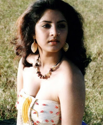 Divya Bharti8