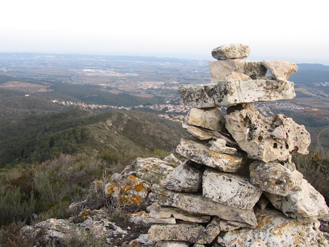 LA BISBAL DEL PENEDÈS AL PUIG FRANCÀS, fita al cim del Puig Francàs