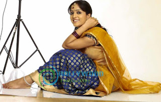 South Indian Actress Divya Singh Latest Hot Saree Photoshoot Stills 2013
