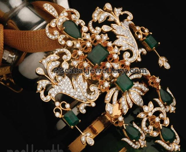 Diamond Emerald Pendant by Neelkanth Jewellers