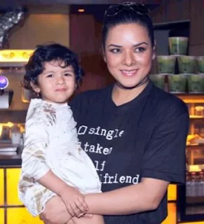 Udita Goswami Family Husband Son Daughter Father Mother Marriage Photos Biography Profile.