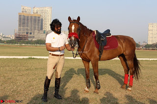 Randeep hooda with a Beautiful HorseJPG (2).JPG