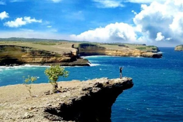 Lingkoq Datu Pantai Penyisok