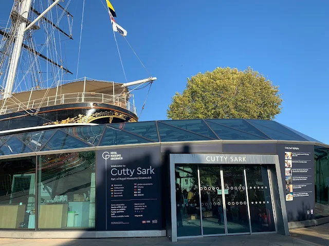 The entrance to Cutty Sark shop and exhibit