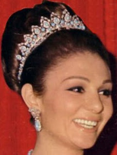 turquoise diamond tiara iran empress farah diba pahlavi niloufar afshar