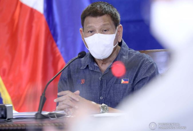 Duterte threatens to jail individuals who refuse vaccine