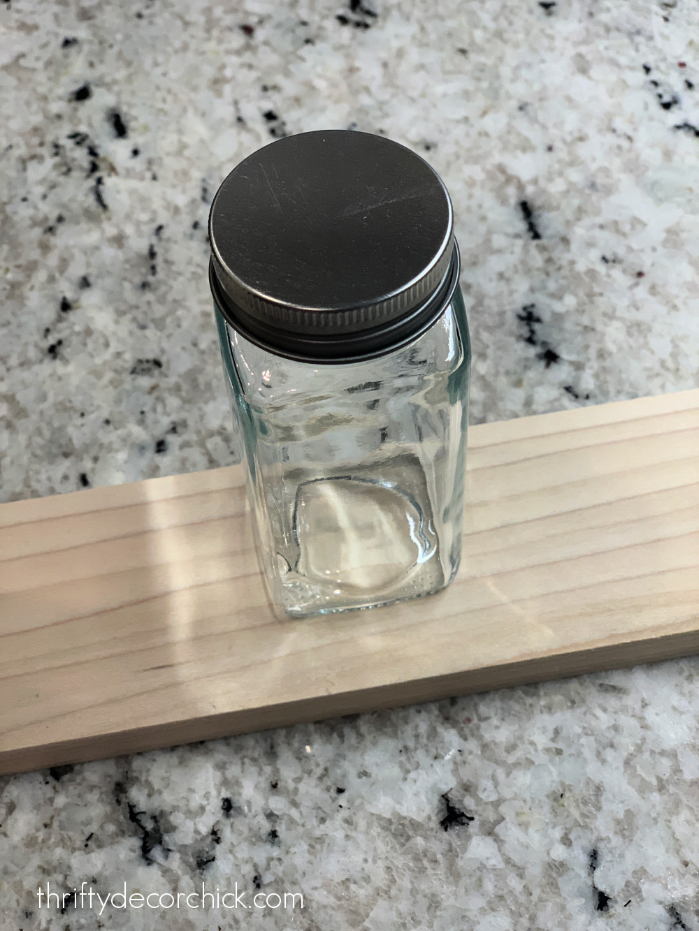 Spice Jar Set Glass Organizer Pepper Shaker Flavor Container