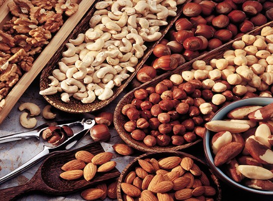 Eat Nuts Can Help Lower Cholesterol in Your Body