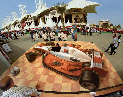 Amazing 3 dimensional illusions of Kurt Wenner