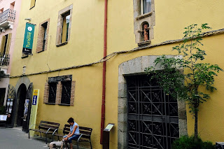 Hospital Vell i Capella en Sant  Celoni, cerca del Montseny