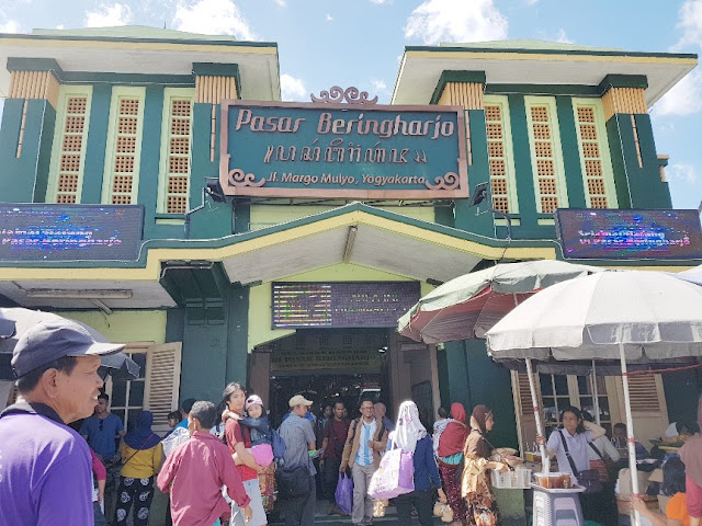Pasar Beringharjo, Yogyakarta kota yang penuh cerita dan romansa
