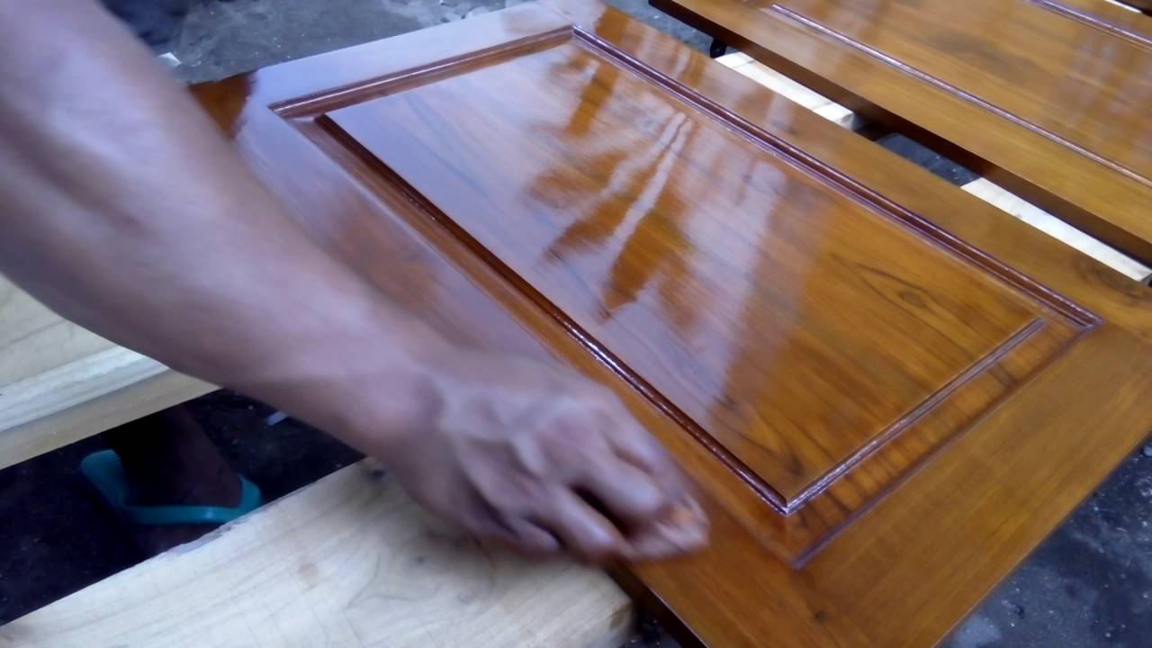 Cara Membedakan Pernis Dan Plitur Untuk Finishing  Pintu  