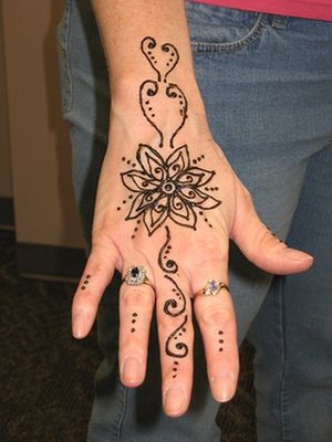 Easy Henna Tattoos