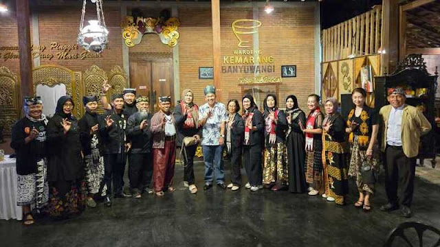 Komunitas Osing Peduli Adat Tradisi