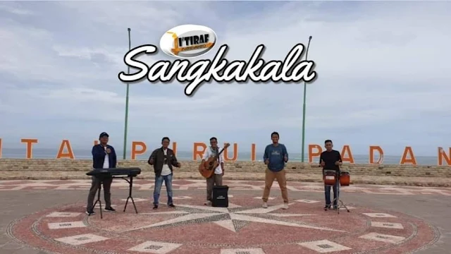 I'tiraf Angkat Keindahan Pantai Padang di Videoklip Lagu Terbaru, Sangkakala.