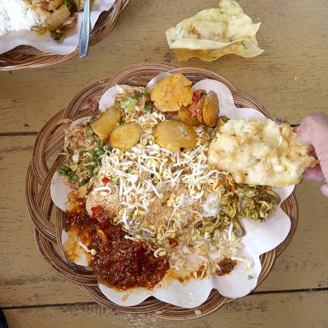 Kuliner Khas Kuningan Nasi Kasreng