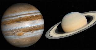 Jupiter and Saturn are preparing to give us one of the greatest astronomical spectacles of this year 2020: a great planetary conjunction. Every day they are closer and closer and will reach their closest approach on December 21, 2020.