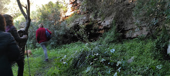 Caminando hacia cala Sant Llorenç