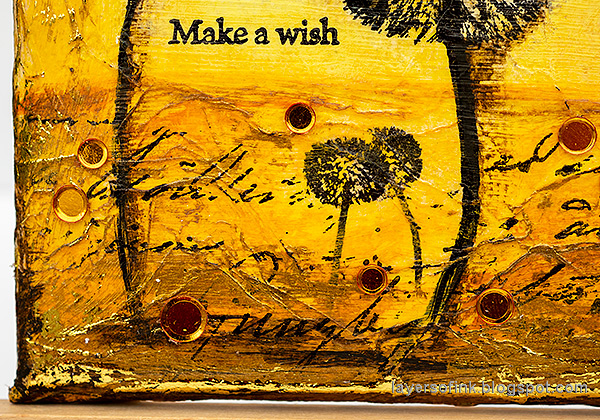 Layers of ink - Silhouette Mixed Media Canvas Tutorial by Anna-Karin Evaldsson.