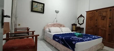 Tempat Tidur 5