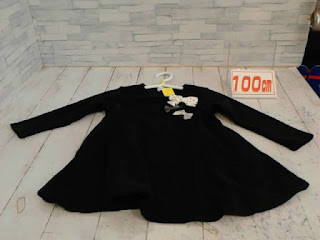 中古品　子供服　１００ｃｍ　SLAP SLIP　ブラック　長袖ワンピース　３３０円