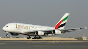 Airbus super jumbo A380 (emirates airbus )