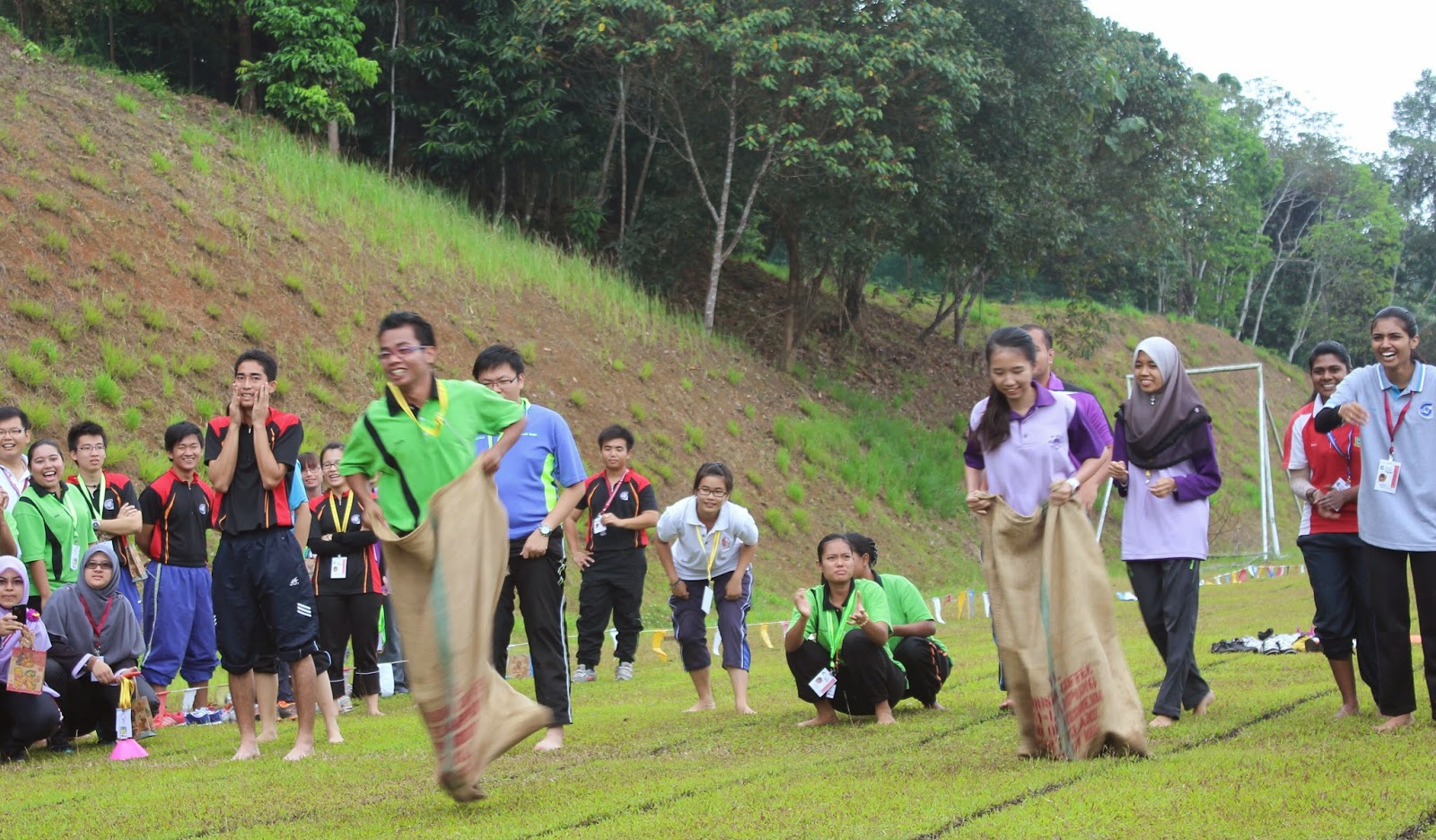 paanzainudin KARNIVAL PERMAINAN  TRADISIONAL 