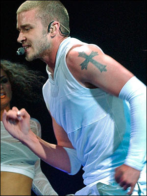 Checkout these pictures of Justin Timberlake and his tattoos