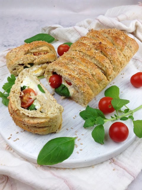 Trança de requeijão, manjericão e tomate cereja (Saudável; fit; vegetariano)